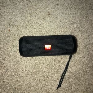JBL flip 3 Bluetooth speaker